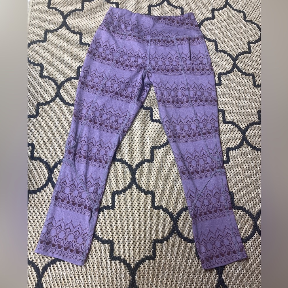 Flylow Women's SMALL Shreggings Leggings Cropped Base Snow Boarding Workout EUC